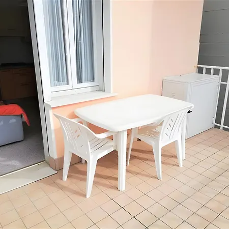 Erikbeach Trilo